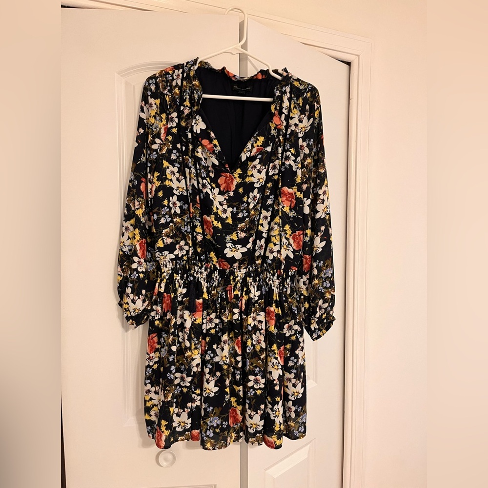 Banana Republic Long Sleeve Floral Dress. Size Small.